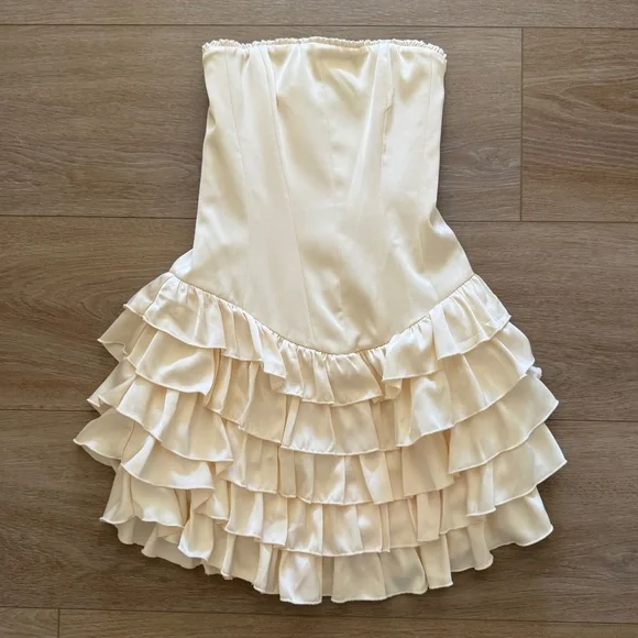 NWT Oh Polly Juliet Corset Mini Dress in Ivory - US 2 - Picture 3 of 8